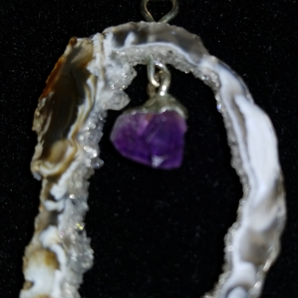 Pendant - Picture 3 of 4